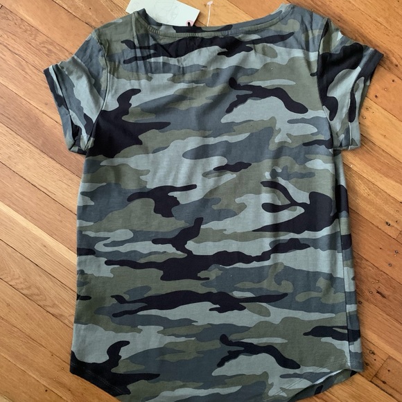 Cap sleeve camouflage tee - Picture 2 of 3